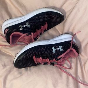 pink and black under armor running shoes